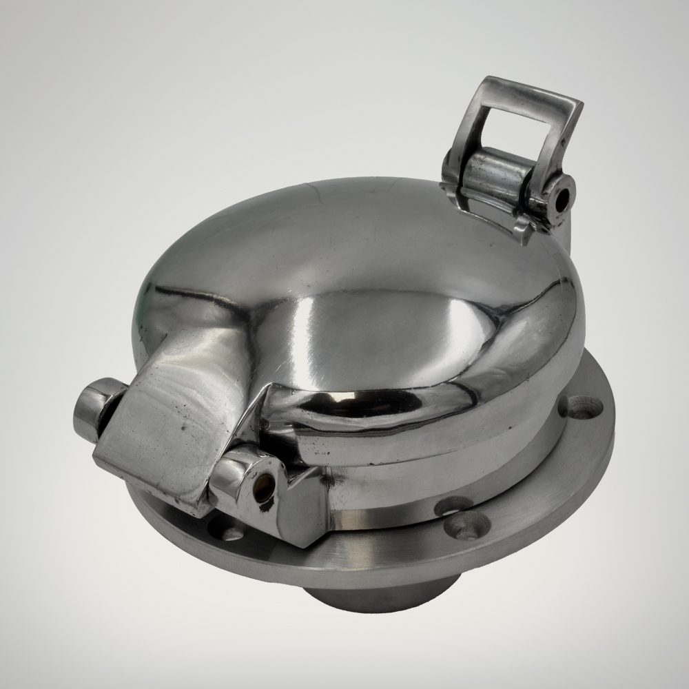 A polished cobra style large fuel filler cap with fitted base section