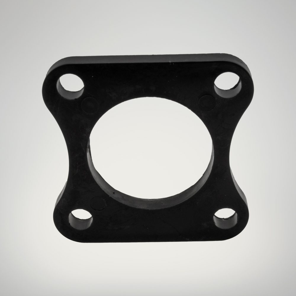 EP9956 112866 carburettor to manifold spacer/insulator block